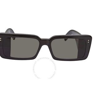 Black Gucci sunglasse